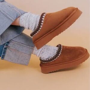 Size 7 - Steve Madden Selena 2 - Chestnut Suede NEW WITHOUT BOX